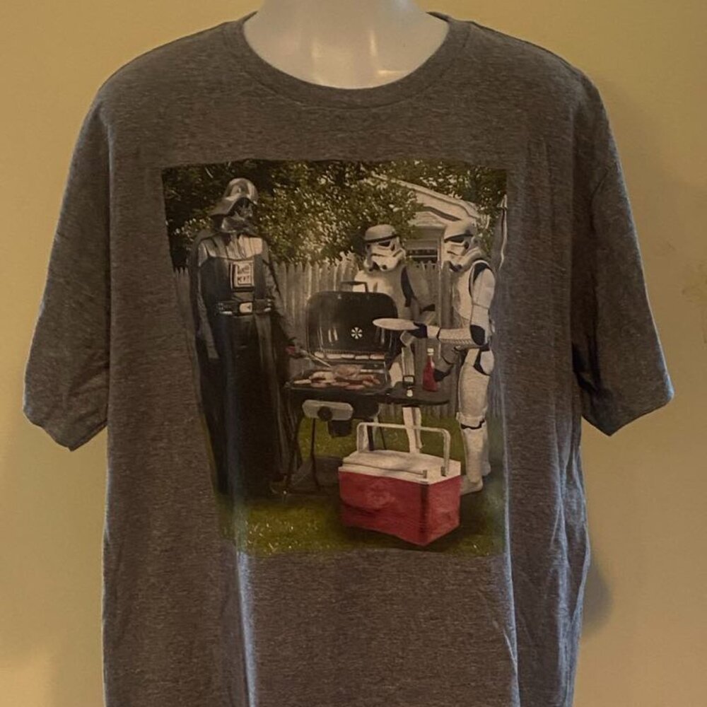 Star Wars T Shirt Mens XL/TG Darth Vadar Cookout BBQ Grill Gray Color 50/50